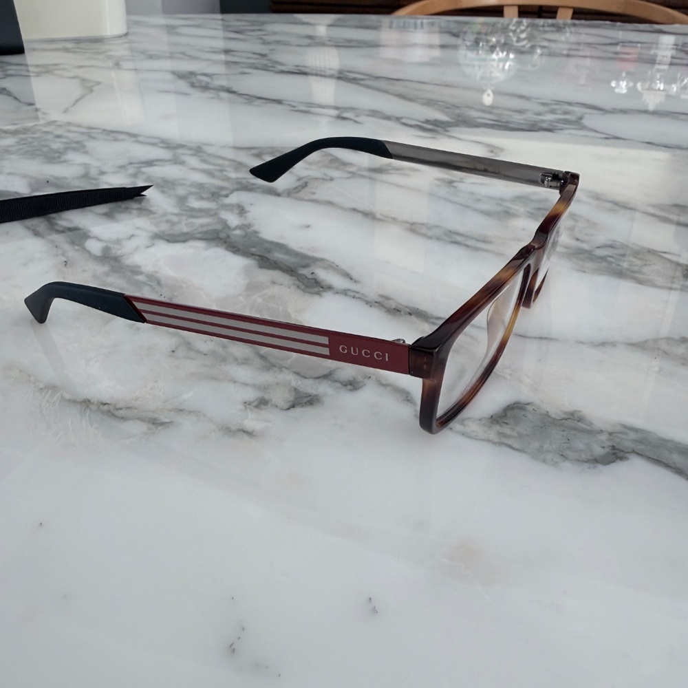 Gucci Eyeglasses, Tortoise brown, GG0692O, 55/16 150 - Picture 4 of 7